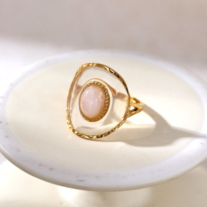 Bague Pour Femme En Acier Inoxydable Étanche Et Ornée D'Une Magnifique Pierre Précieuse En Quartz Rose (1 Pièce). h5 Image4