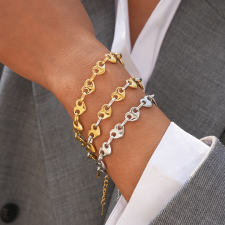 Bracelet élégant pour femme, composé d'une chaîne en forme de cœur, en acier inoxydable, étanche, couleur or. 2