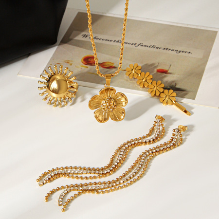 Ensemble collier et collier en acier inoxydable imperméable, couleur or, avec pompon et zircon, orné d'une fleur. 2