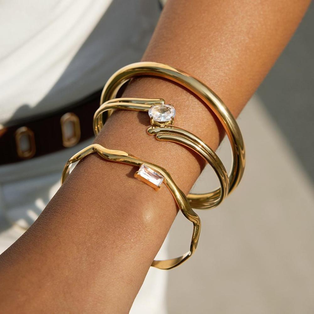 Bracelets Manchettes Pour Femmes En Acier Inoxydable, Étanches, Couleur Or, Avec Zircon, Forme Incurvée Et Scintillante Image5