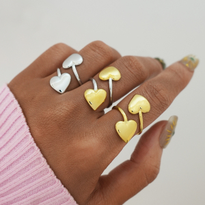 Bague Tendance Pour Femme, En Acier Inoxydable Doré, Avec Un Joli Cœur (1 Pièce). h5 Image4