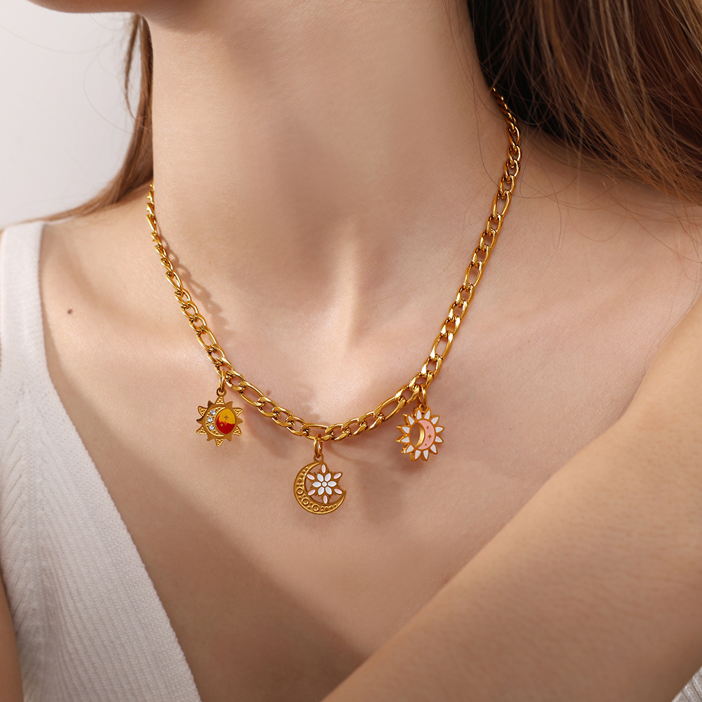 Pendentifs Pour Femmes Sun&Moon En Acier Inoxydable Doré, Étanches Et Anti-Ternissement Image4