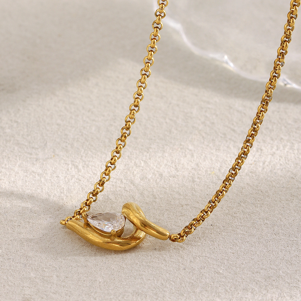 Collier Pendentif Simple En Acier Inoxydable Étanche Couleur Or Et Zircon Image4