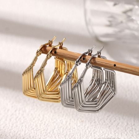 Boucles d'oreilles créoles classiques en acier inoxydable, couleur or, de forme irrégulière et imperméables 2