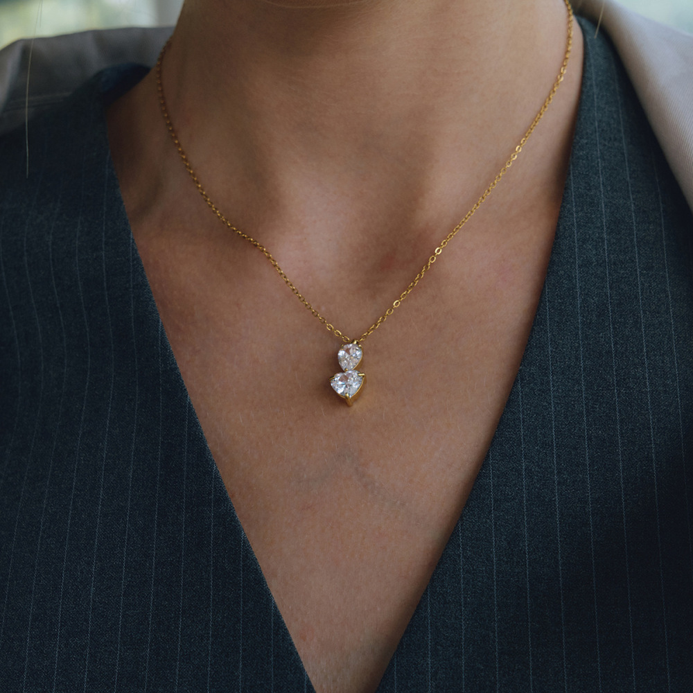 Colliers Pendentifs Pour Femmes En Acier Inoxydable, Couleur Or, Ornés De Zircon En Forme De Goutte Et De Cœur, Aux Détails Raffinés h5Image3