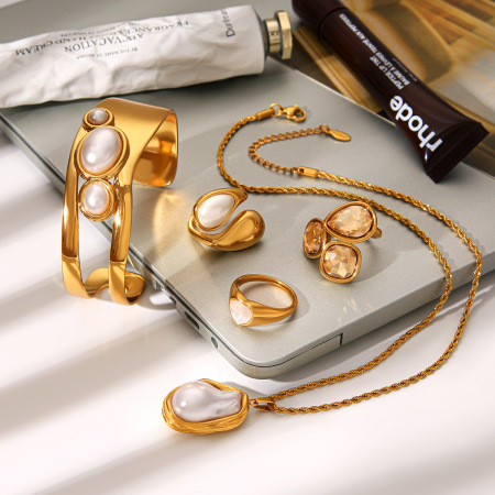 Ensemble de bijoux rétro en acier inoxydable étanche couleur or et perles 2