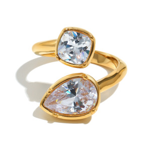 Bague Simple Et Étanche En Acier Inoxydable Avec Zircon Couleur Or h5 Image4