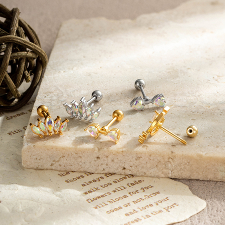 Boucles d'oreilles piercing femme en zircon couleur cuivre doré polychrome en forme de cœur 2