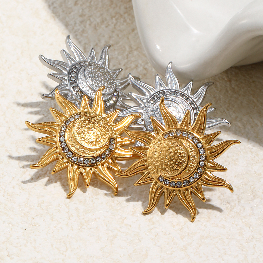 Boucles D'Oreilles Clous En Acier Inoxydable Imperméables En Forme De Soleil Image3