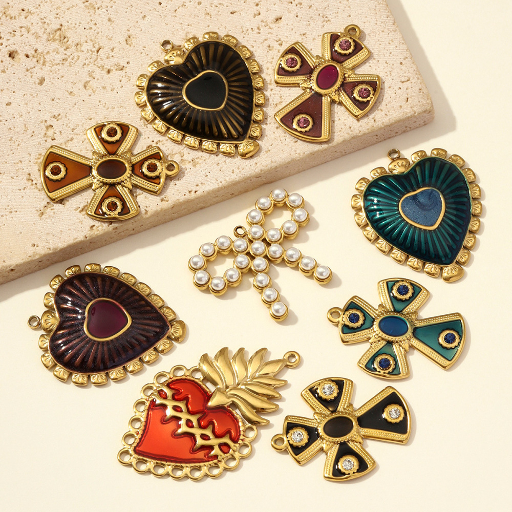 Pendentifs Pour Femmes En Forme De Croix Vintage, En Acier Titane, Étanches Et Anti-Ternissement, Couleur Or Image4