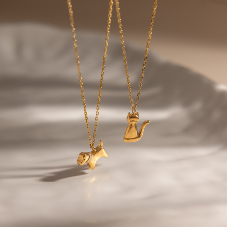 Colliers pendentifs pour femmes, motif chaton et chiot mignon, en acier inoxydable, étanches et anti-ternissement, couleur or