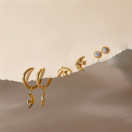 Magnifiques boucles d'oreilles en acier inoxydable couleur or, imperméables et anti-ternissement, ornées de colombes 2