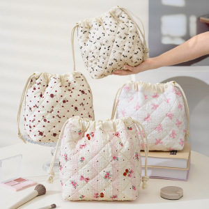 Trousse À Maquillage À Fermeture À Sangle Et Motif Floral Doux h5 Image2