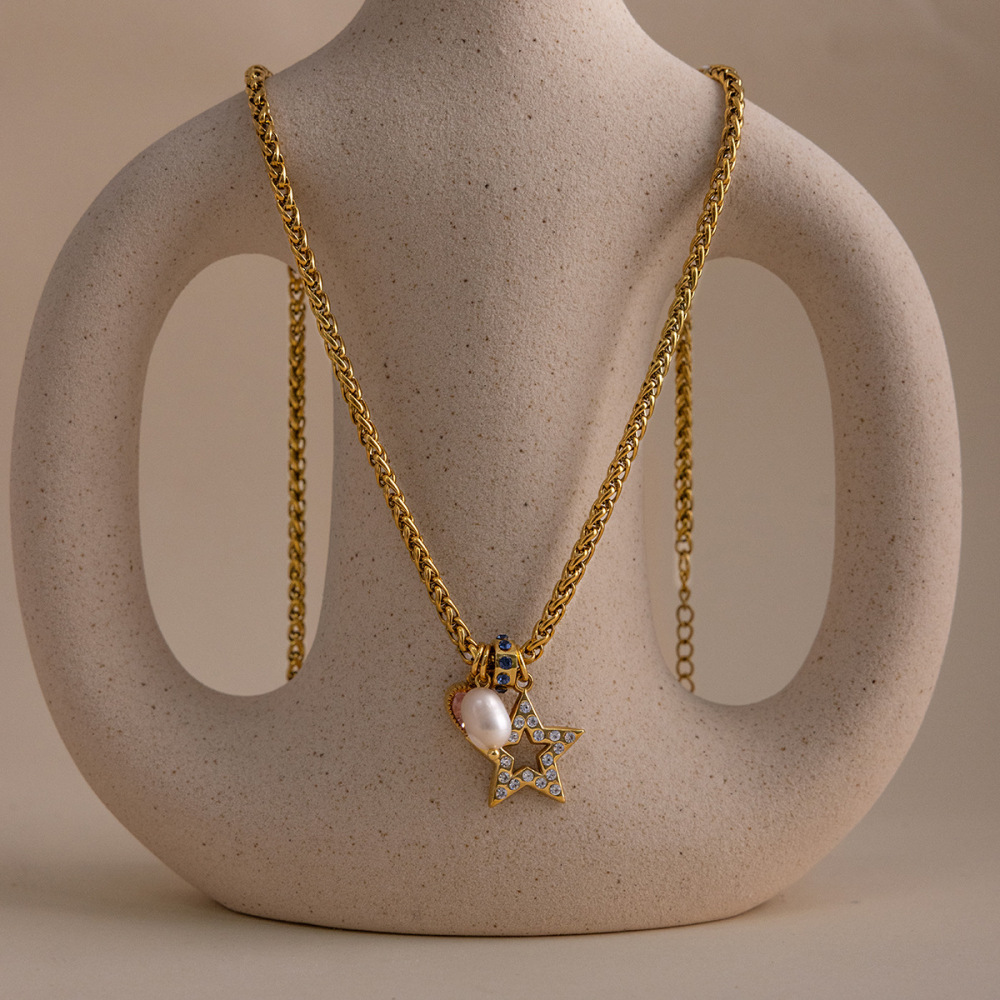 Colliers Pendentifs Pour Femmes Sleek Star En Acier Inoxydable, Imperméables Et Anti-Ternissement, Couleur Or, Avec Zircon Et Perle. Image6