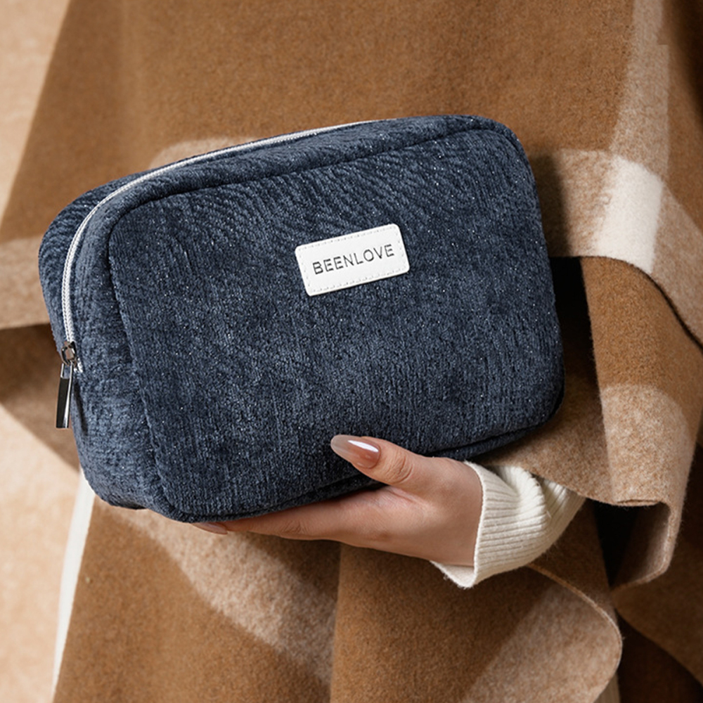 Trousse De Maquillage Unie Et Simple Image2
