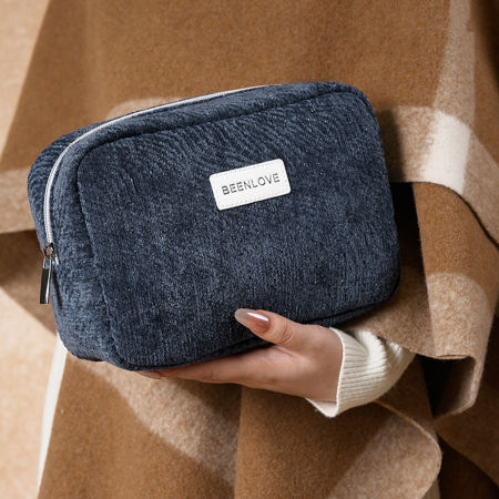 Trousse de maquillage unie et simple 2