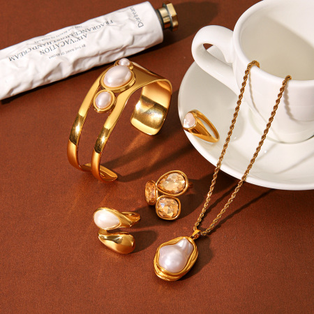 Ensemble de bijoux rétro en acier inoxydable étanche couleur or et perles