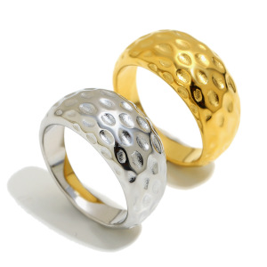 Bague Tendance En Acier Inoxydable Imperméable À Motif Martelé Simple h5 Image4