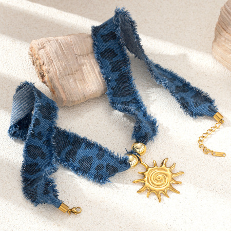Collier pendentif en acier inoxydable étanche couleur or en forme de soleil 2