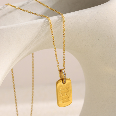 Collier pendentif simple en acier inoxydable étanche couleur or 2