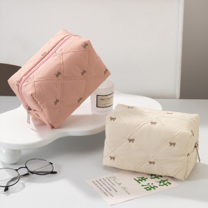Trousse À Maquillage À Nœud Papillon h5 Image3