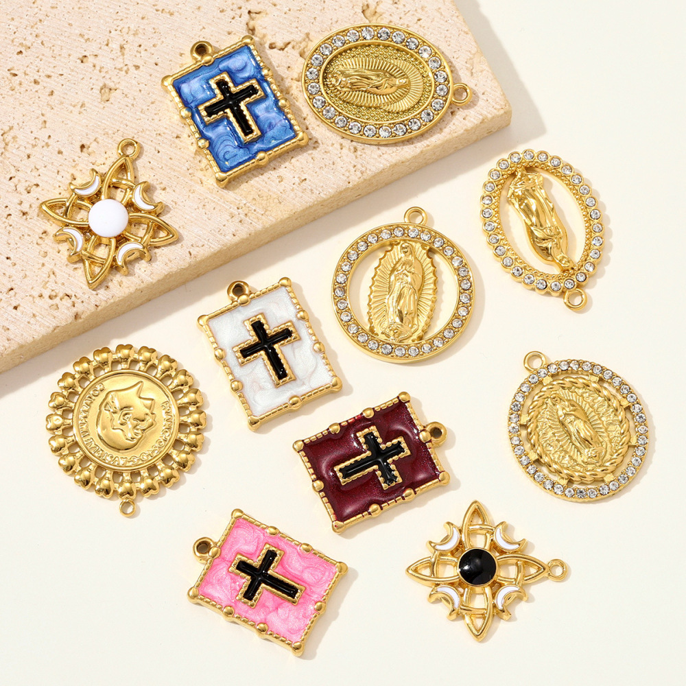 Pendentif Femme De Luxe En Acier Titane Couleur Or, Motif Croix Rétro Image4