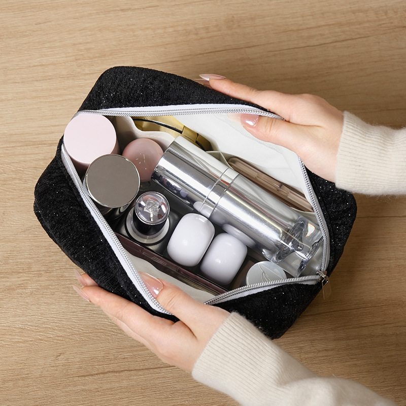 Trousse De Maquillage Unie Et Simple Image4