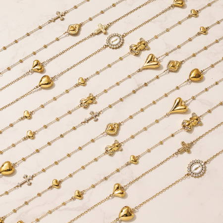 Collier long pour femme, orné d'une magnifique chaîne ours en acier inoxydable, imperméable et anti-ternissement. Couleur or. 2