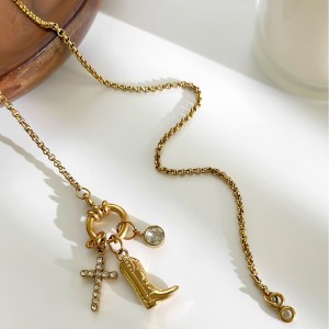 Collier Pendentif Croix En Acier Inoxydable Étanche Couleur Or Avec Strass h5 Image4