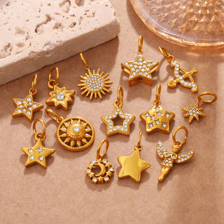 Pendentif unisexe Simple Series Daily Sun Star Moon en acier inoxydable étanche couleur or avec strass 2