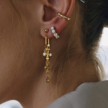 Boucles d'oreilles de soirée pour femmes, ornées de zircons dorés, imperméables et anti-ternissement, avec pompon raffiné. 2
