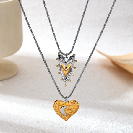 Collier pendentif en acier inoxydable étanche en forme de cœur et de lune, de couleur assortie