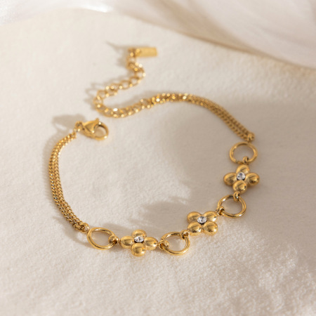 Magnifiques bracelets à breloques pour femmes en acier inoxydable doré, imperméables et anti-ternissement, ornés de trèfles.