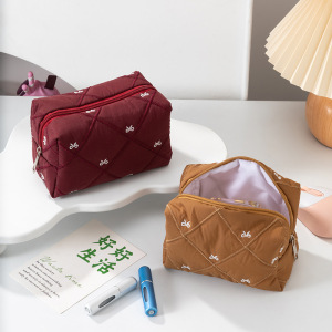 Trousse À Maquillage À Nœud Papillon h5 Image4