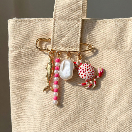 Broche mignonne en alliage de crabe