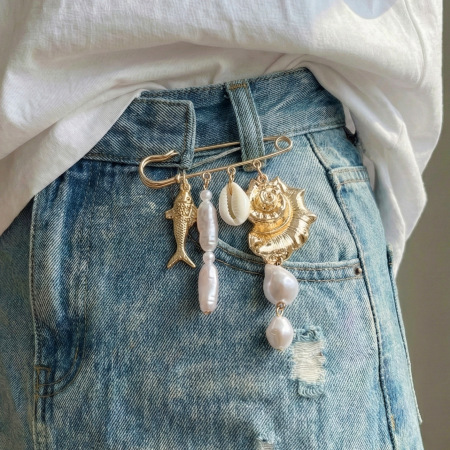 Broche en alliage en forme de conque 2