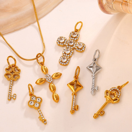 Pendentif unisexe Simple Series Daily Cross en acier inoxydable étanche couleur or avec strass 2