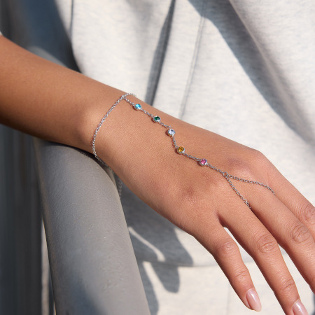 Bracelet de main pour femme Daily Round Zircon, léger, en acier inoxydable, imperméable et anti-ternissement
