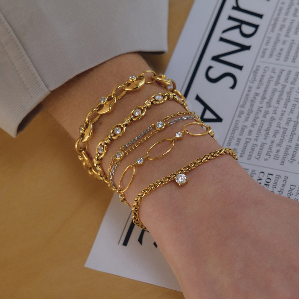 Bracelet Minimaliste Quotidien En Acier Inoxydable Doré, Imperméable Et Anti-Ternissement, Pour Femme. Image4