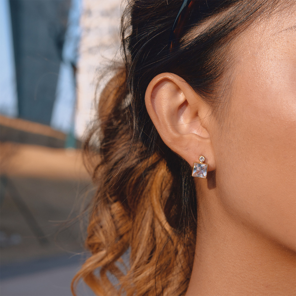 Boucles D'Oreilles Puces Carrées Simples En Acier Inoxydable Doré Avec Zircon, Imperméables Et Anti-Ternissement Pour Femmes Image6