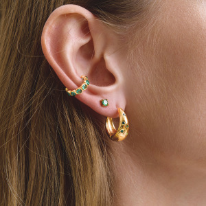 Boucles D'Oreilles Manchette Pour Femmes En Acier Inoxydable Doré, Ornées D'Un Zircon Vert Audacieux, Imperméables Et Anti-Ternissement h5 Image4