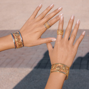 Bracelets Manchettes Classiques Daisy En Acier Inoxydable, Imperméables Et Anti-Ternissement, Aux Couleurs Or Et Argent. h5 Image3
