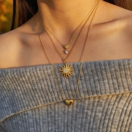 Colliers pendentifs pour femmes en acier inoxydable, couleur or, ornés d'un zircon et d'un cœur simple en forme de soleil