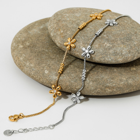 Bracelet à maillons pour femme en acier inoxydable doré avec zircon, orné d'une fleur douce et d'une étanchéité.