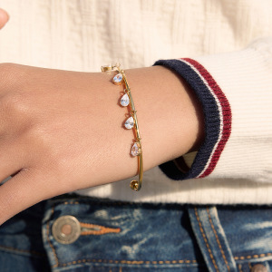 Bracelet Manchette Femme En Acier Inoxydable Doré Avec Zircon, Orné D'Une Goutte D'Eau, Étanche Et Anti-Ternissement. h5 Image4