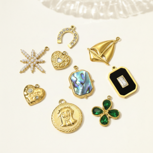 Pendentif Femme Luxueux En Forme De Cœur, En Acier Inoxydable Étanche, Couleur Or (1 Pièce) h5 Image3