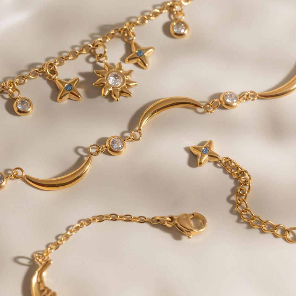 Bracelets À Breloques Classiques Pour Femmes, En Acier Inoxydable Doré, Imperméables Et Anti-Ternissement, Avec Motif Soleil, Étoile Et Lune Image4