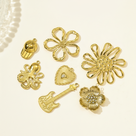 Pendentif femme en acier inoxydable doré, magnifique motif floral (1 pièce) 2