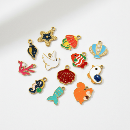 Pendentif femme en acier inoxydable doré, étanche, motif animal, collection romantique (1 pièce)