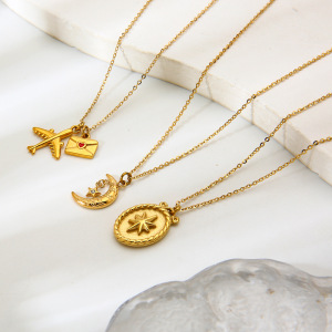 Colliers Pendentifs Pour Femmes En Acier Inoxydable, Couleur Or, Ornés D'Un Cœur, D'Une Étoile Et D'Une Lune, Avec Zircon Et Motif Enveloppant. h5 Image2